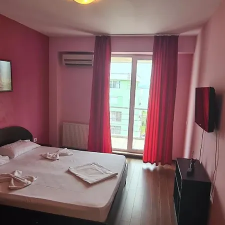 Apartament 3 Camere Et 6 Summerland Cluburi Mamaia Apartmán