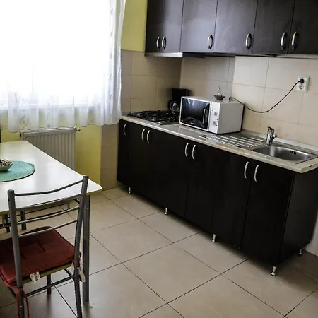 Apartament 3 Camere Et 6 Summerland Cluburi Mamaia Apartmán *