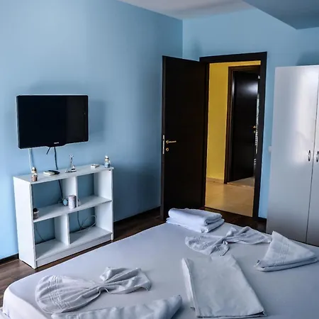 Apartament 3 Camere Et 6 Summerland Cluburi Mamaia Apartmán
